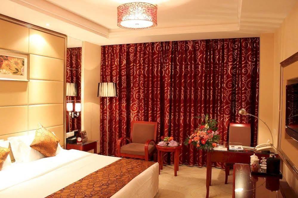 Picturesque Hotel Wuxi  Exterior photo